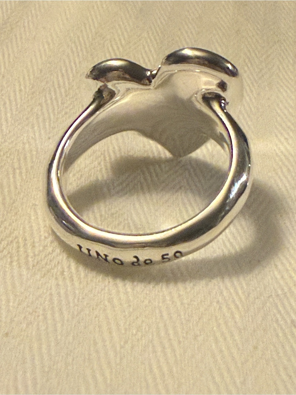 UNO de 50 Silver Heart Ring - Picture 4 of 6